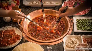麻辣四川火锅中华美食图片