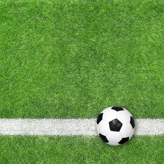 俯拍足球场地和足球高清图片