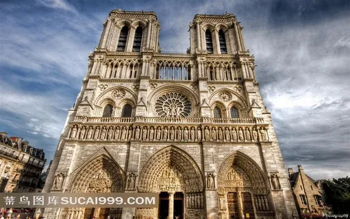 法国巴黎圣母院正面风光