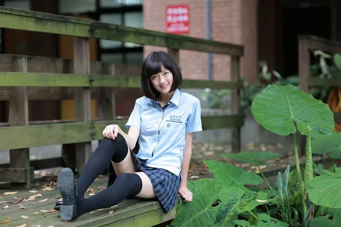 女学生制服短发美女蔡谨卉写真