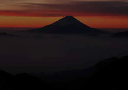 山脉烟花 135