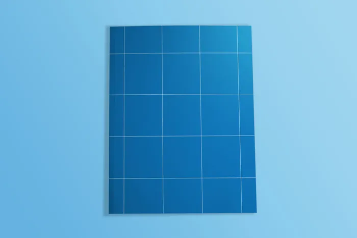 骑马钉画册样机psd模版下载