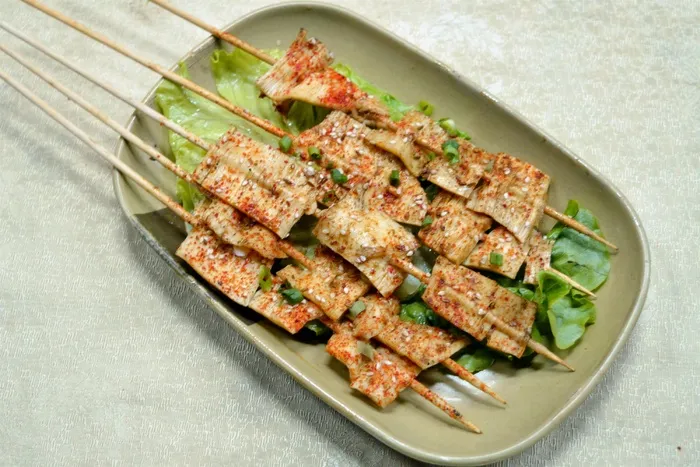 烧烤美食烤肉街边小吃油炸烤牛板筋