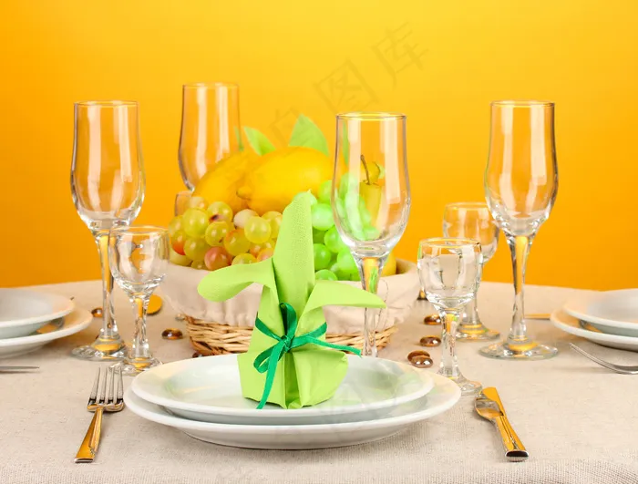 西餐餐具摆放图片