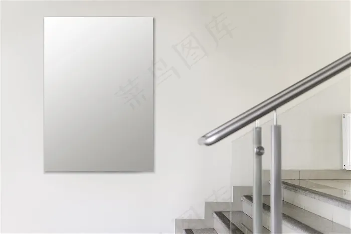 广告牌和楼梯