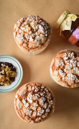 蛋糕店小蛋糕慕斯美食甜品图片