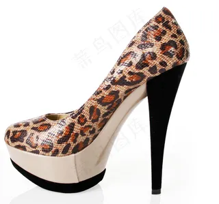 豹纹鞋高跟图片