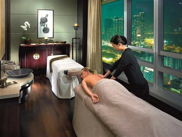 香港朗廷酒店装修高清图