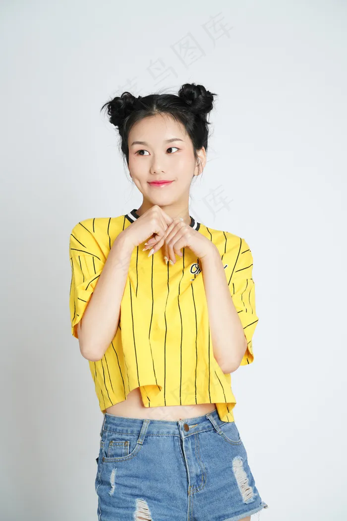 清新唯美可爱的女孩摄影图片