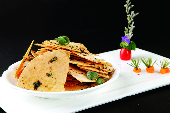 干锅美食焖锅湘菜麻辣香辣纸锅梅干菜玉米锅巴