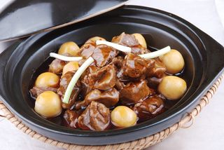 CXC06785芋头牛腩煲 28元