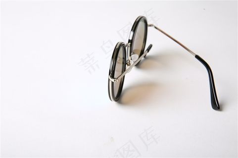 炫酷有气质的墨镜摄影素材