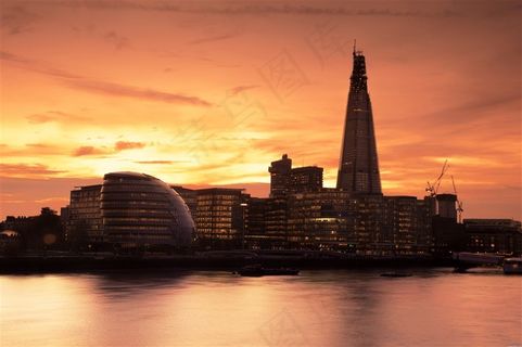 黄昏建筑水上风景画