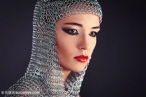 铁丝网造型欧美美女图片