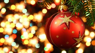 圣诞节装饰球圣诞树高清背景