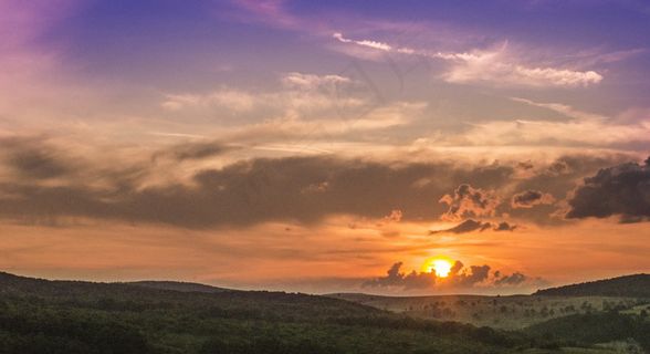 黄昏云背景天空图片