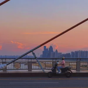 天空一角的橘