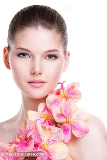 鲜花围着的女人素材