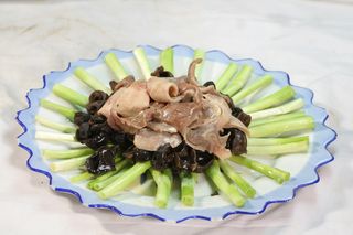 11香葱木耳烧肚片 东北菜馆