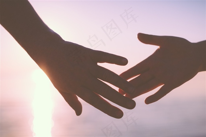 温馨的大手跟小手