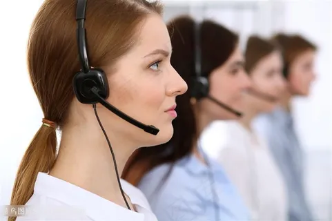 微笑的话务员特写高清图片