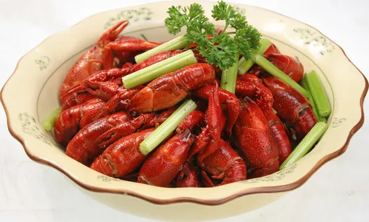 手抓龙虾30元