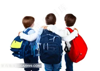背着书包的孩子背影