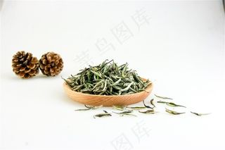 绿色新鲜的茶叶图