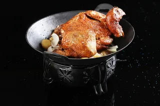 G00040铁锅焖土鸡