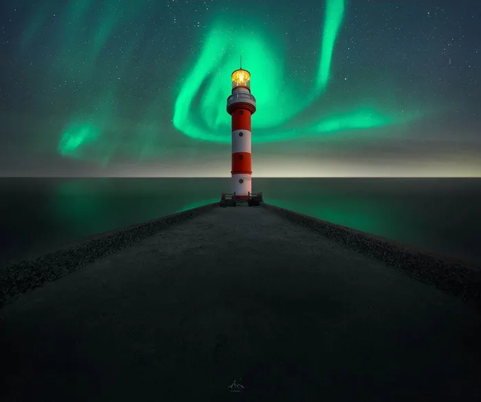 绿色极光壁纸图片