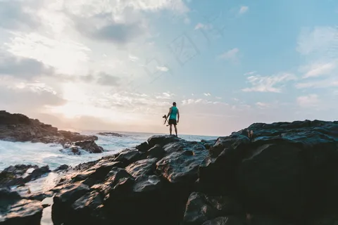 大海礁石唯美意境图片 大海礁石唯美意境图片