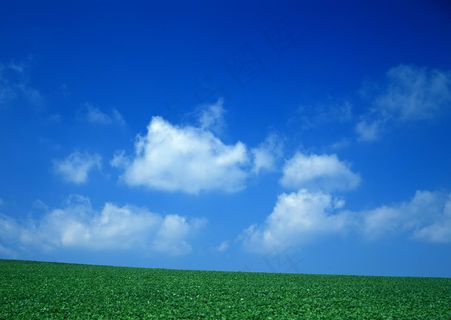 清澈天空草原背景云层云彩