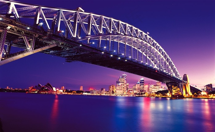 高清水上城市建筑风景画