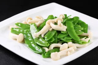 R00896兰豆花炒白坯菇 (2)