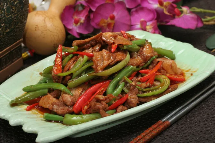 湘西小炒肉  18元 (1)