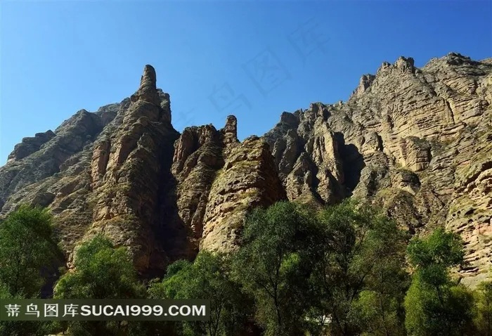 甘肃炳灵寺石林风景图片