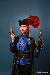 美女海盗装写真摄影图片