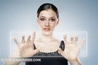 双手操控键盘的未来人物摄影高清图片