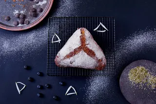 蛋糕店小蛋糕慕斯美食甜品图片