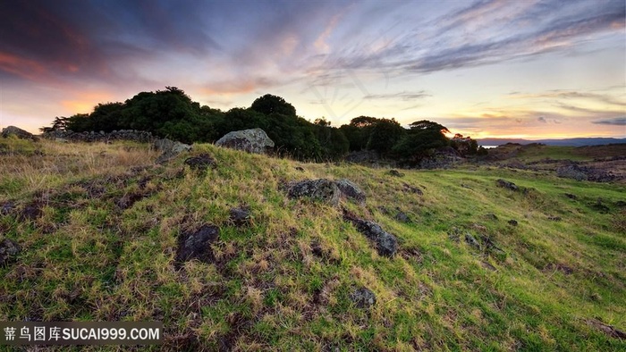 巍峨山脉风景画壁纸