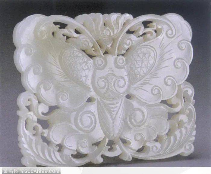传统工艺-镂空雕刻的玉蝴蝶