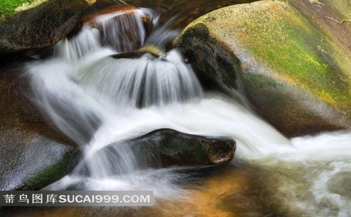 绿苔水涧自然风景图片
