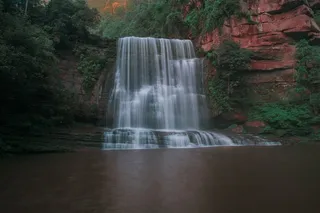四川黄荆老林风景图