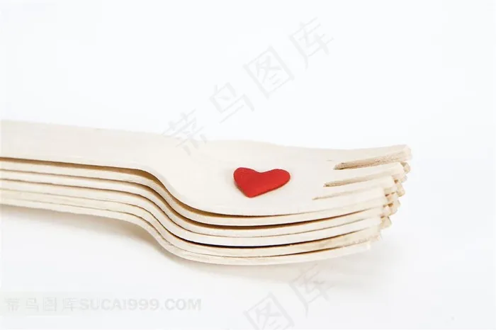 情人节素材叉子上的爱心