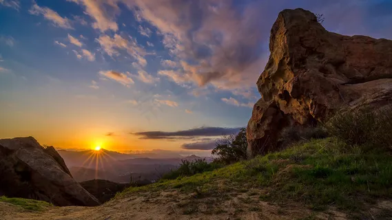 太阳与大山 太阳与大山
