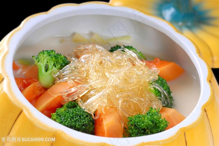 木瓜炖鲜翅（鱼唇）中华美食摄影图