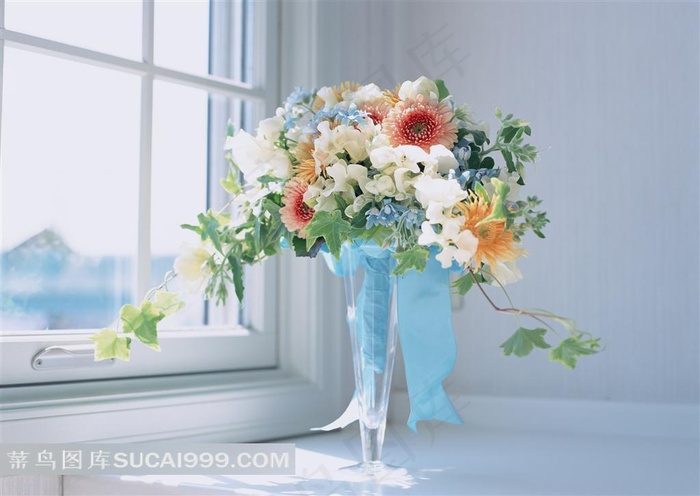 家庭清新唯美花瓶插画