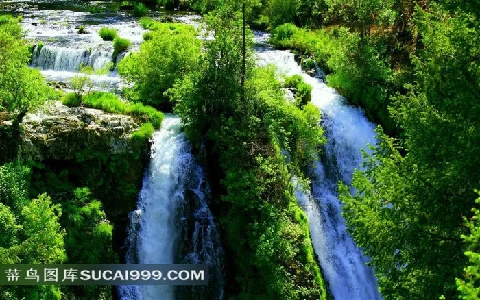 超大尺寸-树木与瀑布高清壁纸素材
