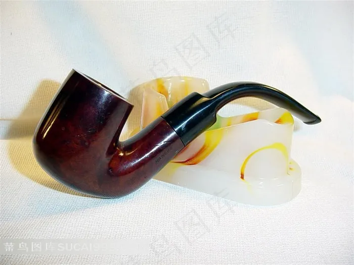 吸烟的工具烟斗素材
