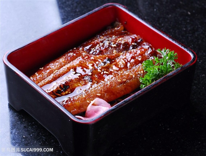 烤鳗鱼的美食图片